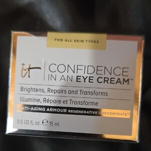 it cosmetics Confidence In An Eye Cream